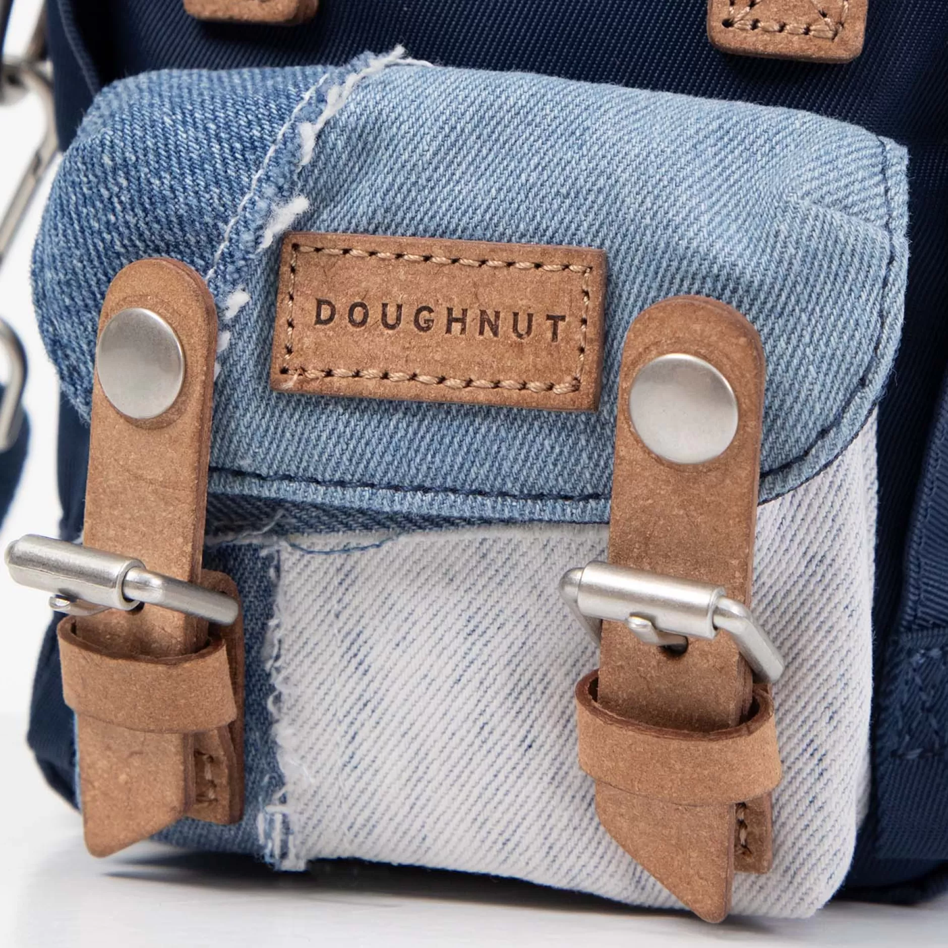 Sale Doughnut Macaroon Tiny X Midwest Vintage Series Crossbody Bag Navy